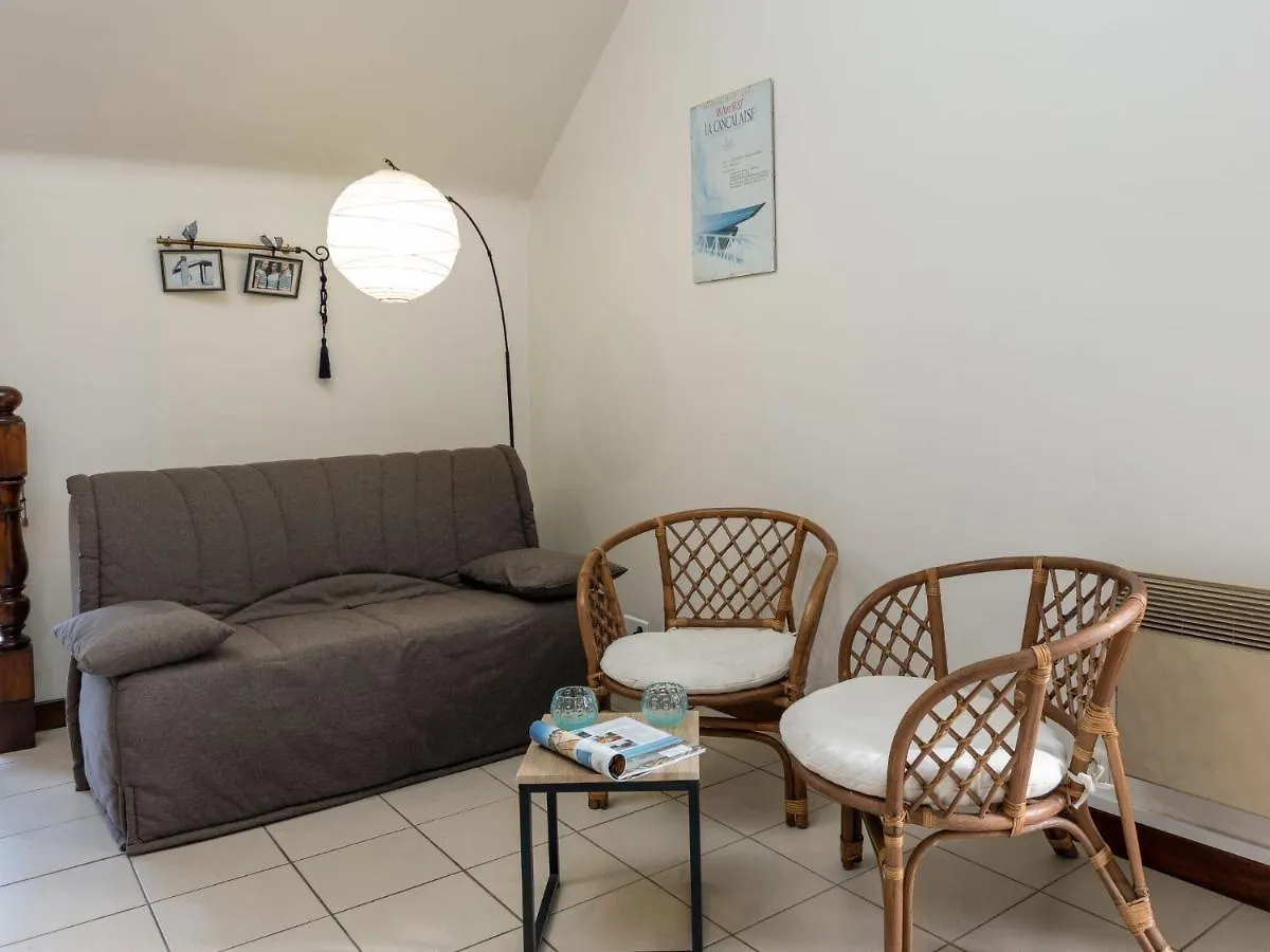 Holiday Home Les Grands Pres By Interhome Cancale 0*,  France